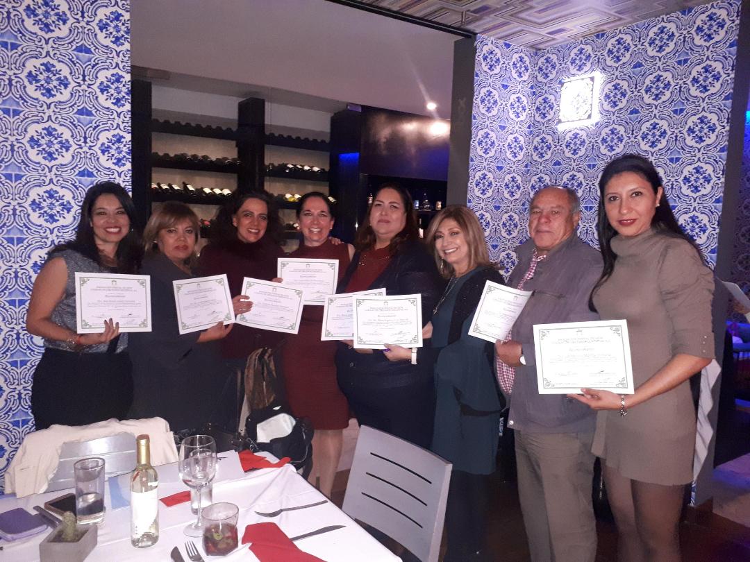 Sesión mensual ADL y cena navideña